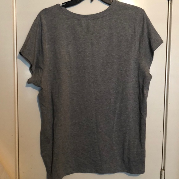 Calvin Klein T-Shirt - Picture 4 of 4